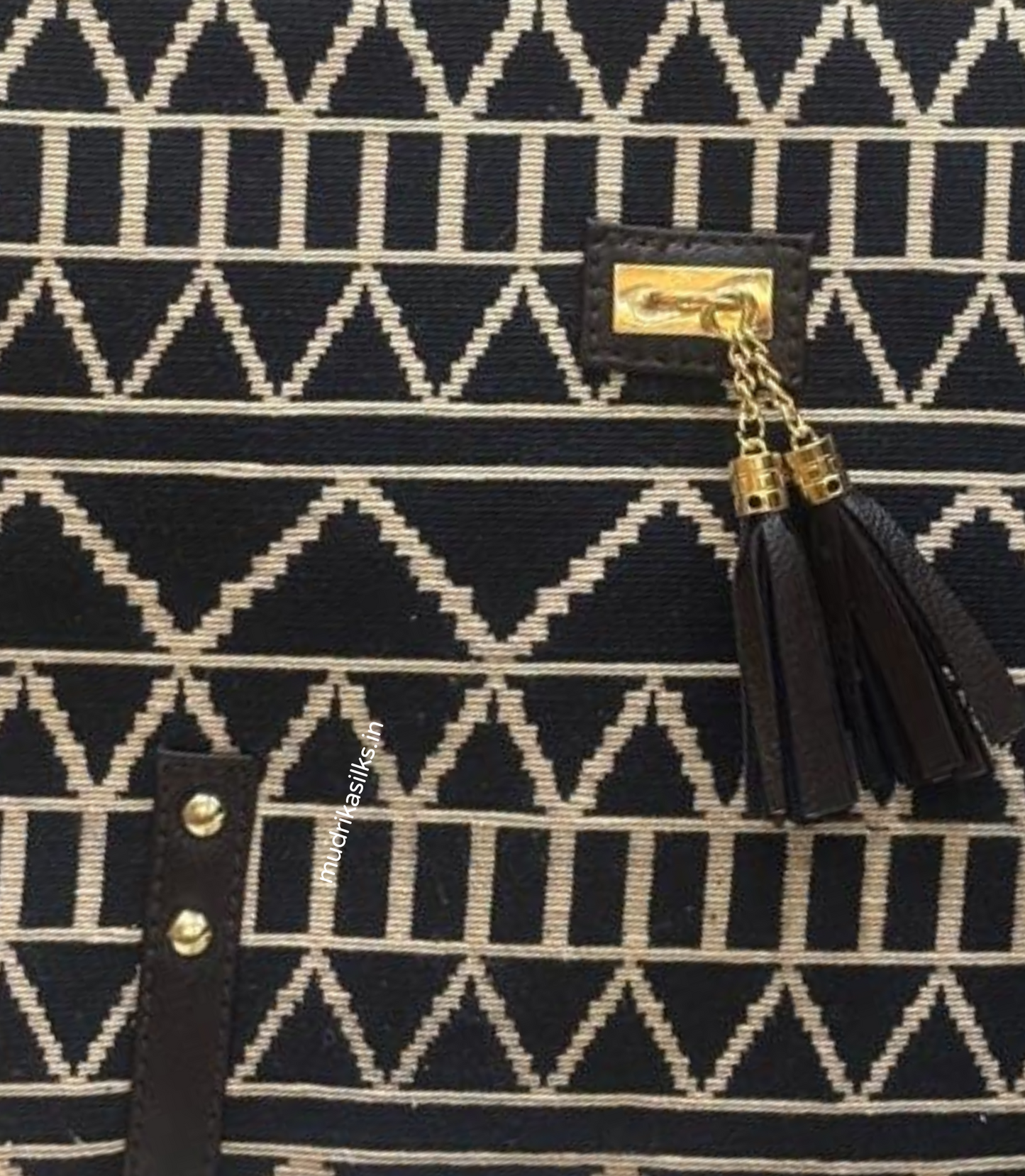 Brown triangle design tote bag