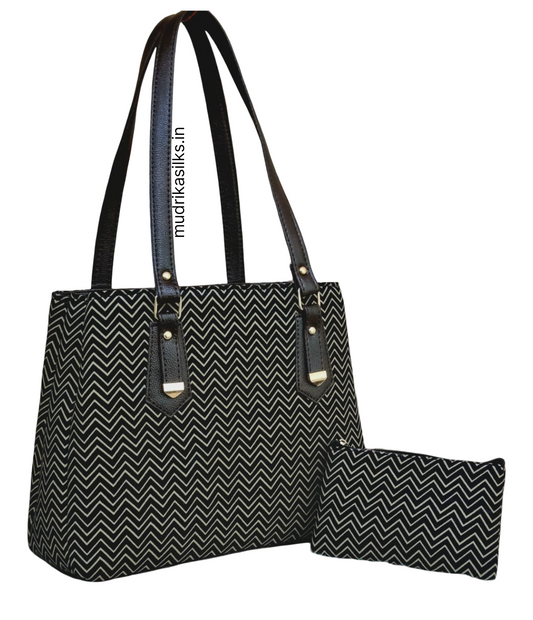 Chevron printed tote handbag