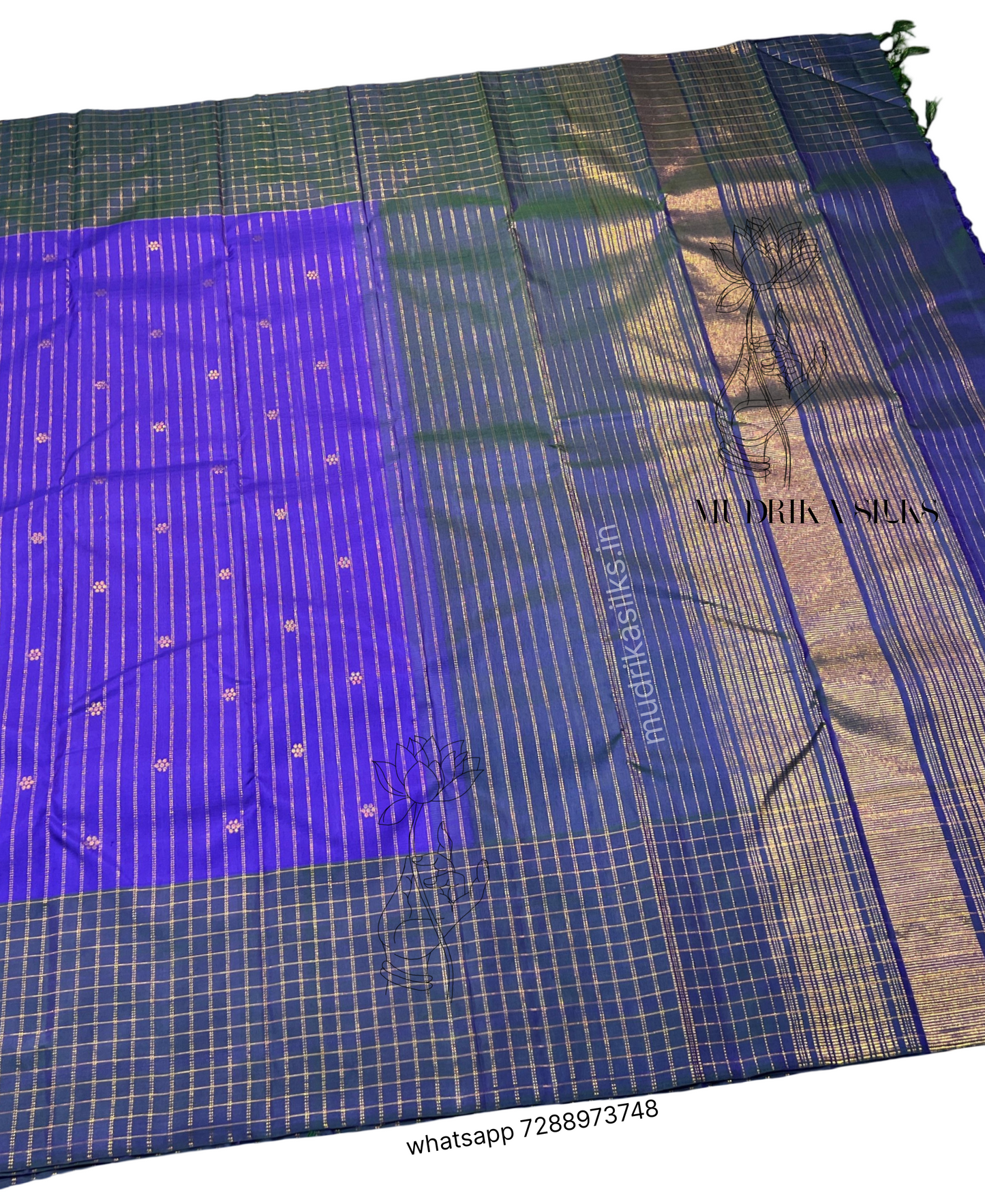 Royal blue vintage Kanchipattu saree